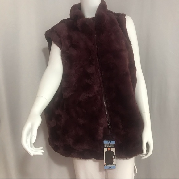Nicole miller (2)reversible women’s faux fur vest (NO offer) please - Picture 4 of 16